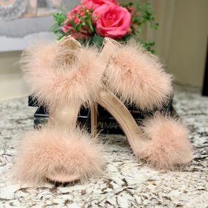 ✨Top shop fluffy posh pink heel✨